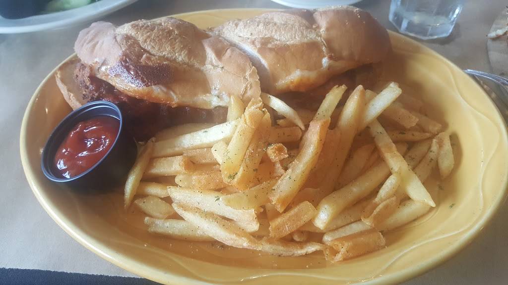 Cucina Rustica | restaurant | 555 Atwood Ave, Cranston, RI 02920, USA | 4019442500 OR +1 401-944-2500