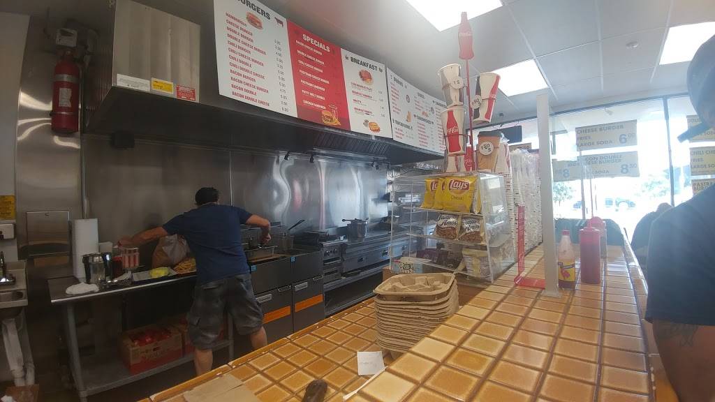 Toms Number 5 Chiliburgers | restaurant | 9004 Venice Blvd, Culver City, CA 90232, USA | 3102040225 OR +1 310-204-0225