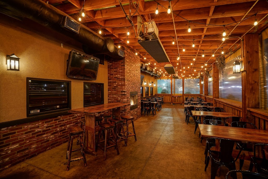 Taylor County Taphouse | restaurant | 4002 Catclaw Dr, Abilene, TX 79606, USA | 3257042500 OR +1 325-704-2500