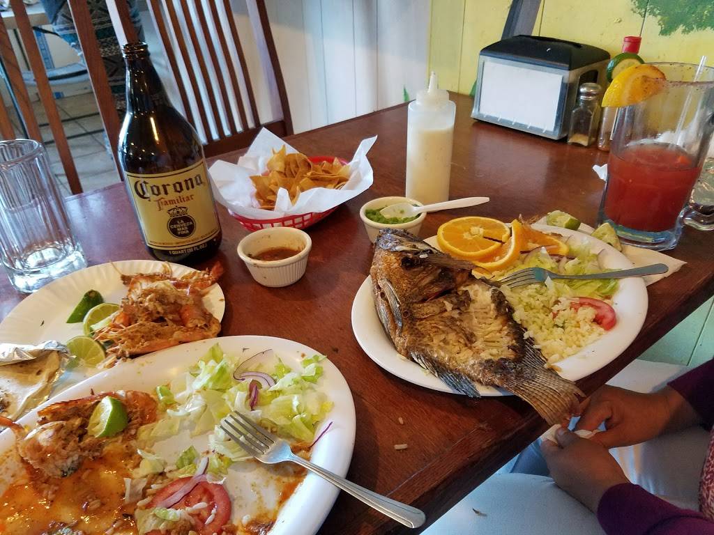 Mariscos Puerto Vallarta | restaurant | 7121 Monterey Rd, Gilroy, CA 95020, USA | 4088489700 OR +1 408-848-9700
