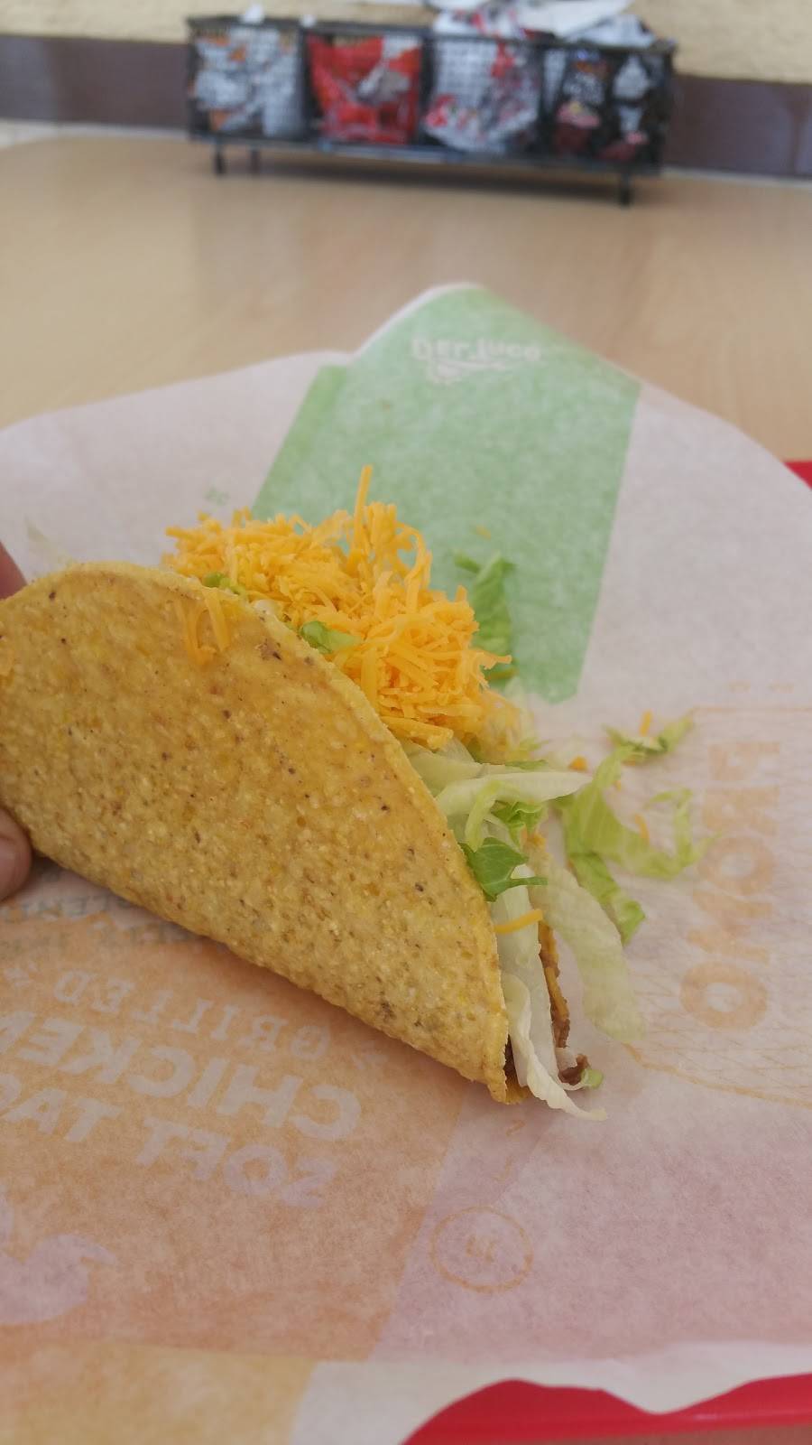 Del Taco | meal takeaway | 6550 San Fernando Rd, Glendale, CA 91201, USA | 8189561236 OR +1 818-956-1236