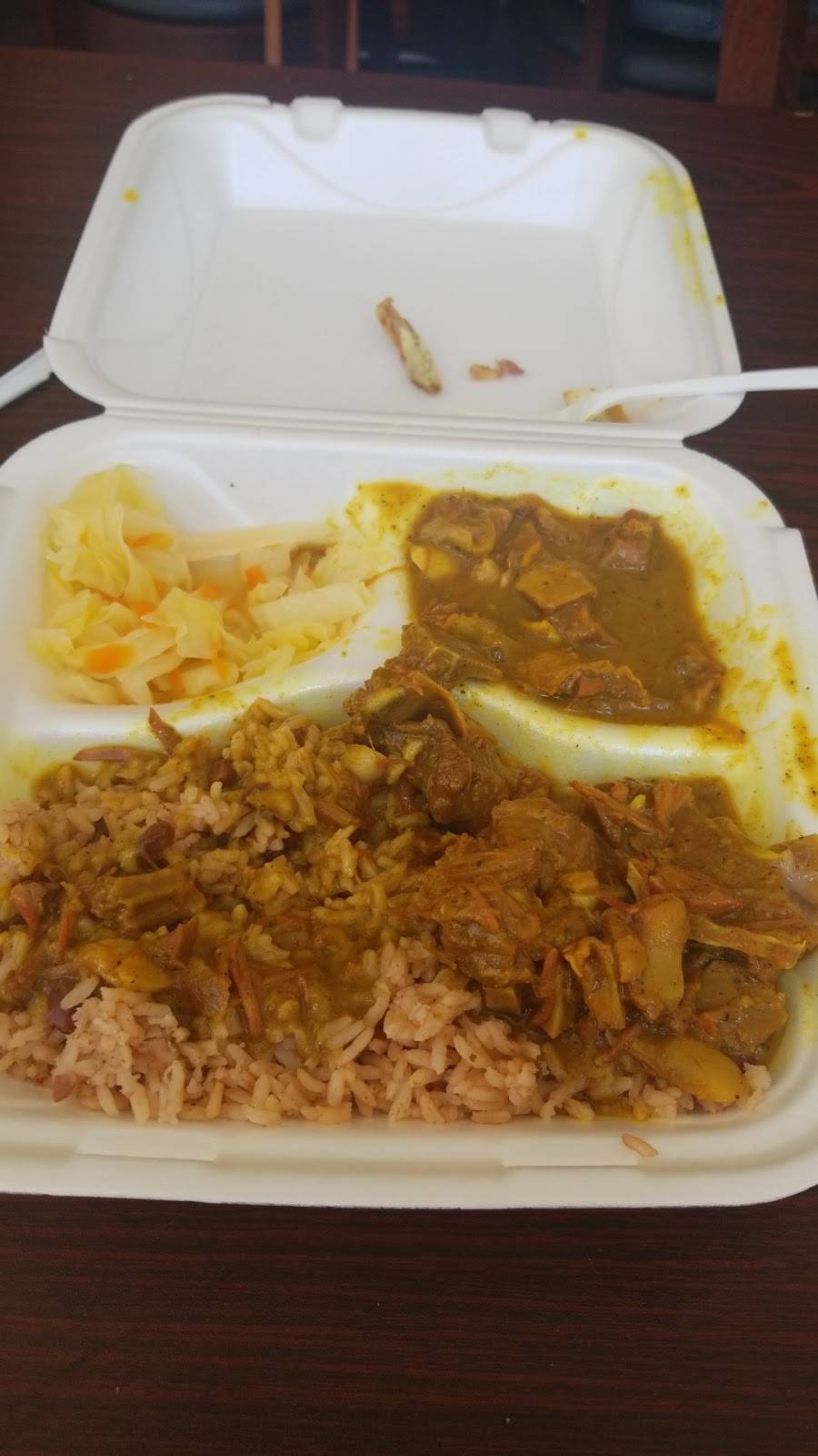 Leons Caribbean Food | restaurant | 823 E Warrington Ave, Pittsburgh, PA 15210, USA | 4124315366 OR +1 412-431-5366