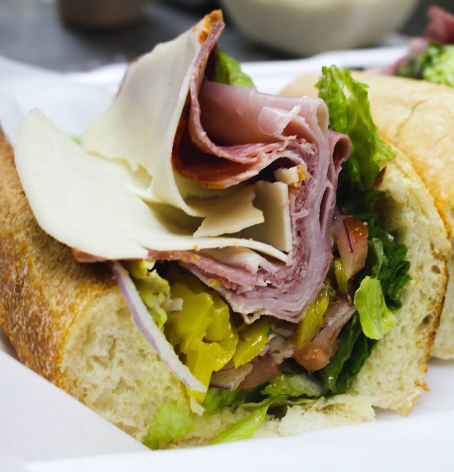 Capo’s Pizzeria | restaurant | 4263 Northwest Loop 410 Suite #100, San Antonio, TX 78229, USA | 2102549223 OR +1 210-254-9223