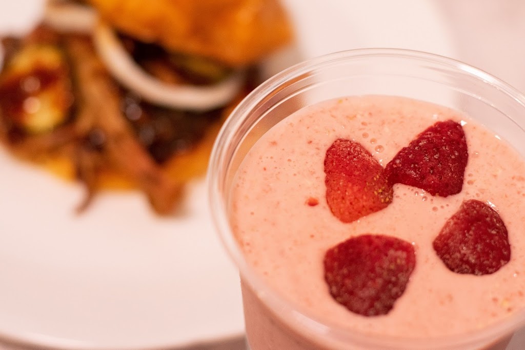 Smiths Smokehouse and Smoothies LLC | restaurant | 1129 Corporation Pkwy, Raleigh, NC 27610, USA | 9197463905 OR +1 919-746-3905