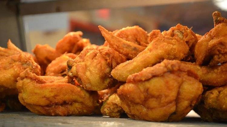 Crown Fried Chicken | restaurant | 205 Broadway #2, Lawrence, MA 01840, USA | 9786823785 OR +1 978-682-3785