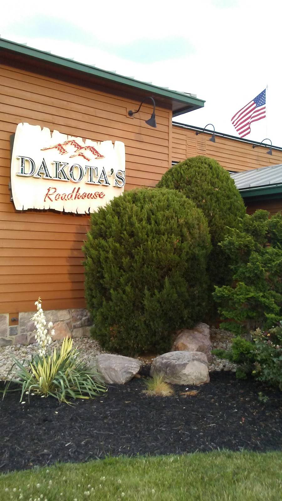 Dakotas Roadhouse of Jackson | restaurant | 451 McCarty Ln, Jackson, OH 45640, USA | 7402887427 OR +1 740-288-7427