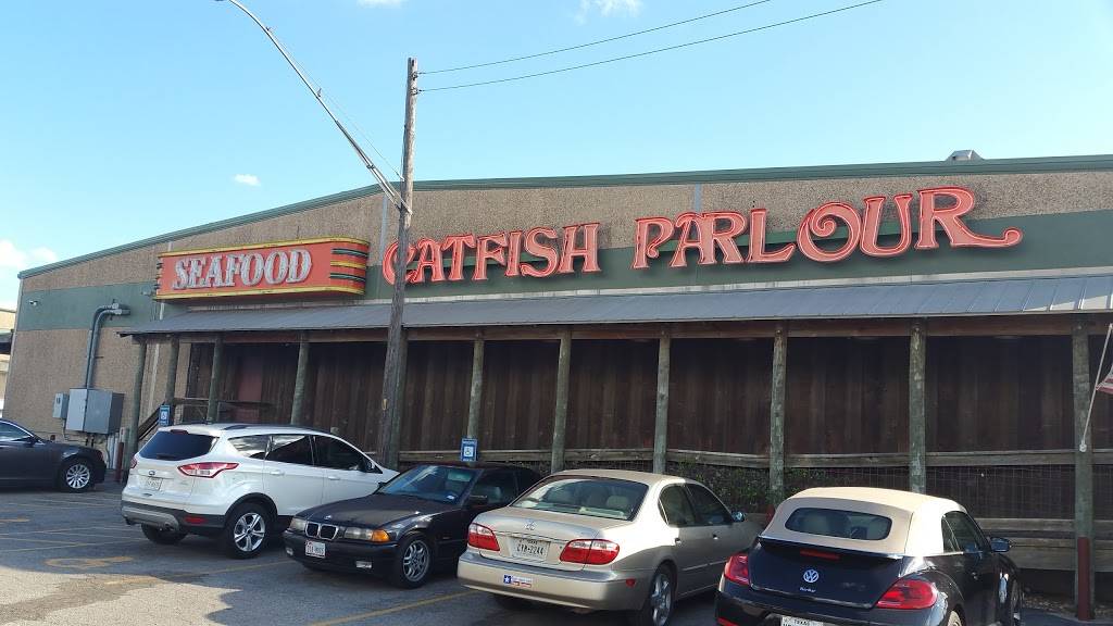 Catfish Parlour | restaurant | 4705 E Ben White Blvd, Austin, TX 78744, USA | 5124003601 OR +1 512-400-3601