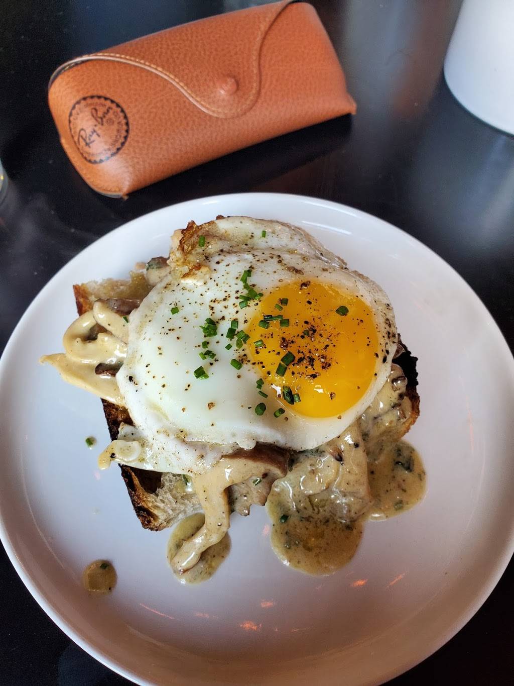 Lolita | restaurant | 90 Congress St, Portland, ME 04101, USA | 2077755652 OR +1 207-775-5652