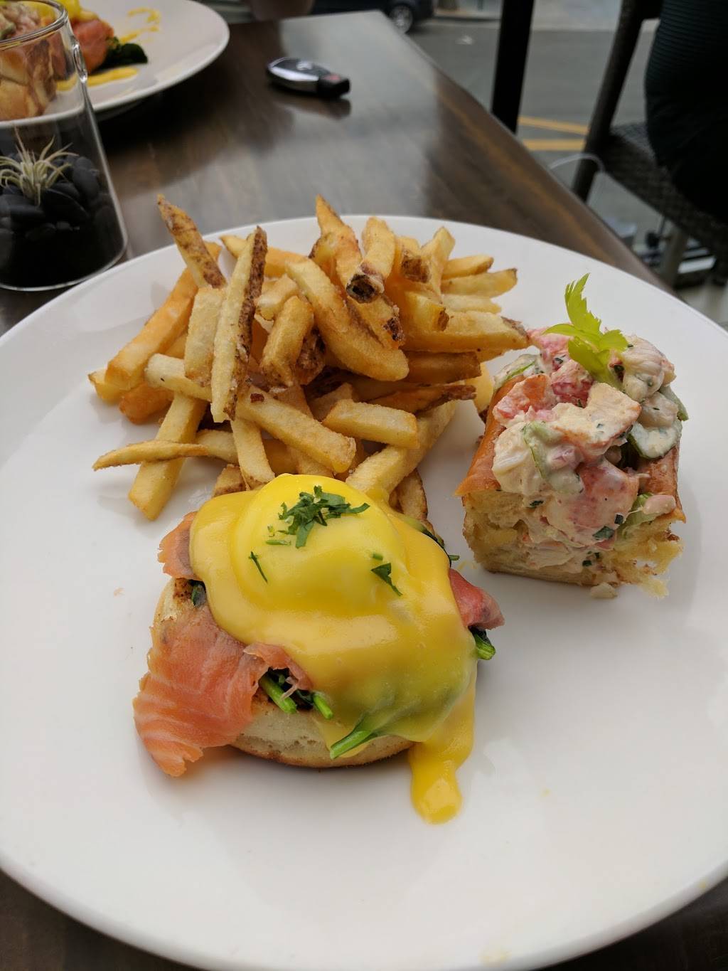 Shellback Tavern | restaurant | 116 Manhattan Beach Blvd, Manhattan Beach, CA 90266, USA | 3103767857 OR +1 310-376-7857