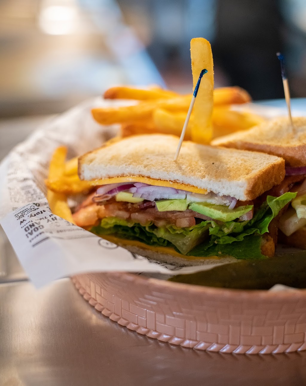 Dolce Vita Restaurant | restaurant | 5802 Tower Ave, Superior, WI 54880, USA | 7157180264 OR +1 715-718-0264