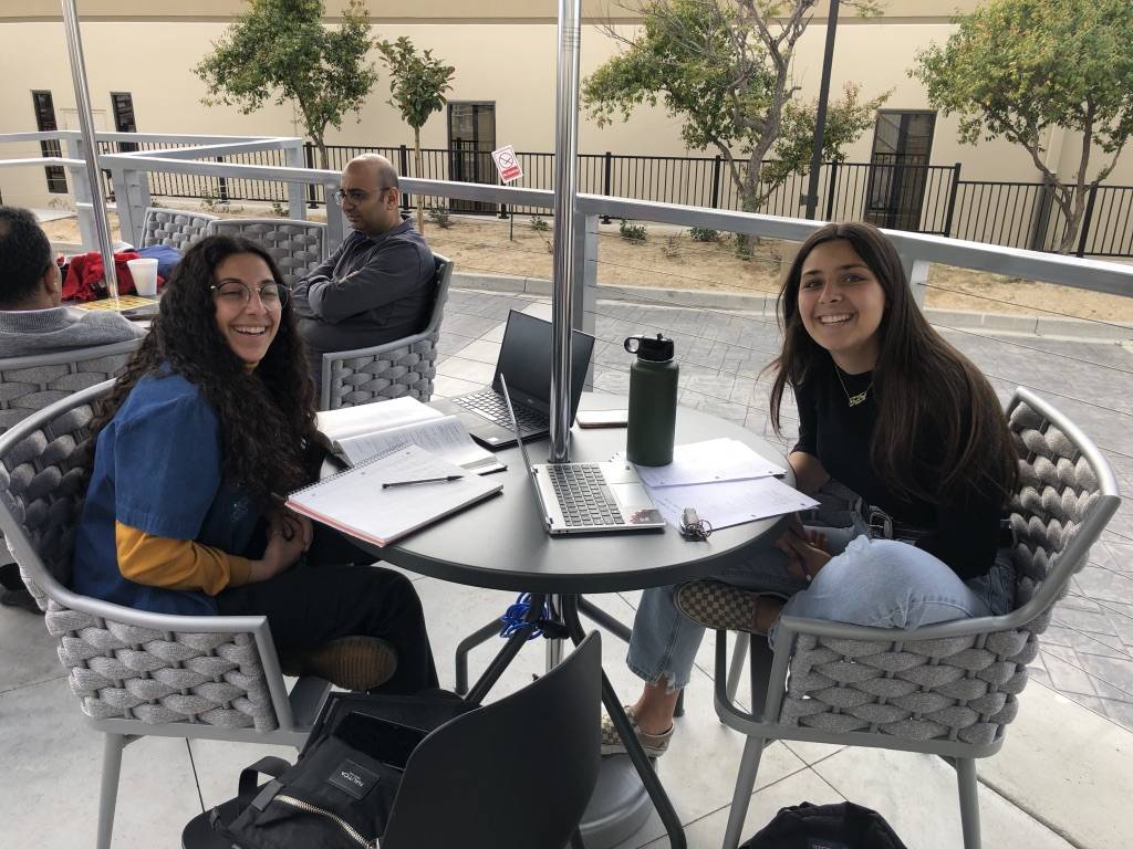 Five Loaves Restaurant | restaurant | 3 Wrigley, Irvine, CA 92618, USA | 9496270429 OR +1 949-627-0429