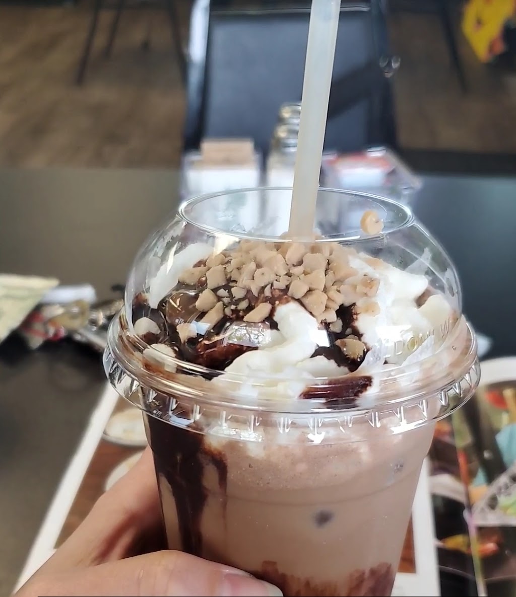 Sunshine & Cinnamon Cafe | bakery | 120 IN-28, Alexandria, IN 46001, USA | 7657050819 OR +1 765-705-0819