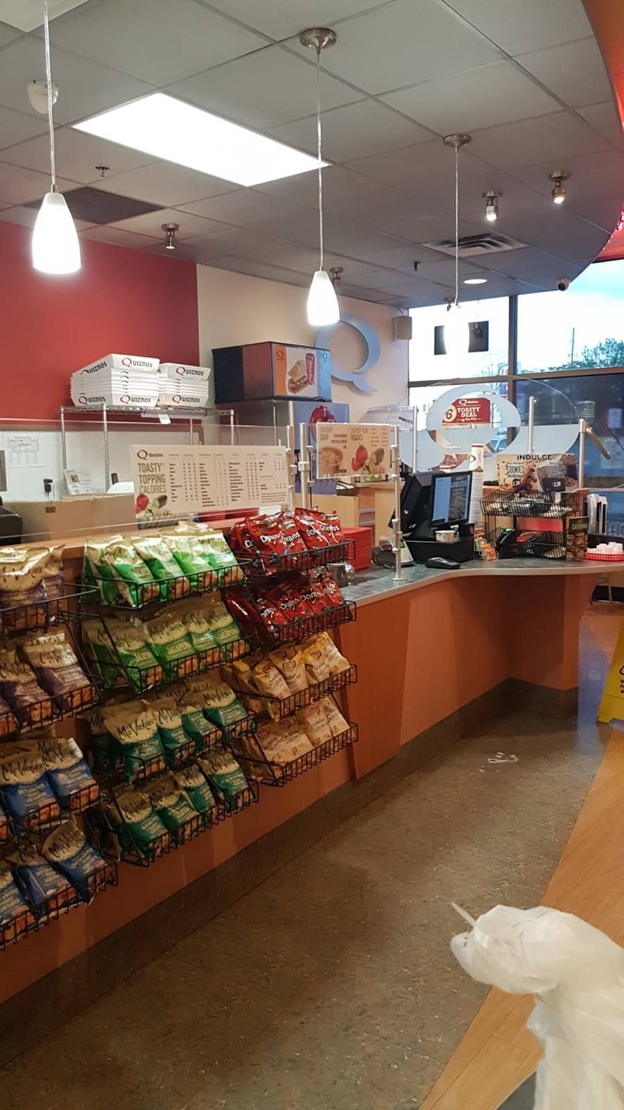 Quiznos | restaurant | 1100 Golf Links Rd Unit 3, Ancaster, ON L9K 1J8, Canada | 9053047821 OR +1 905-304-7821