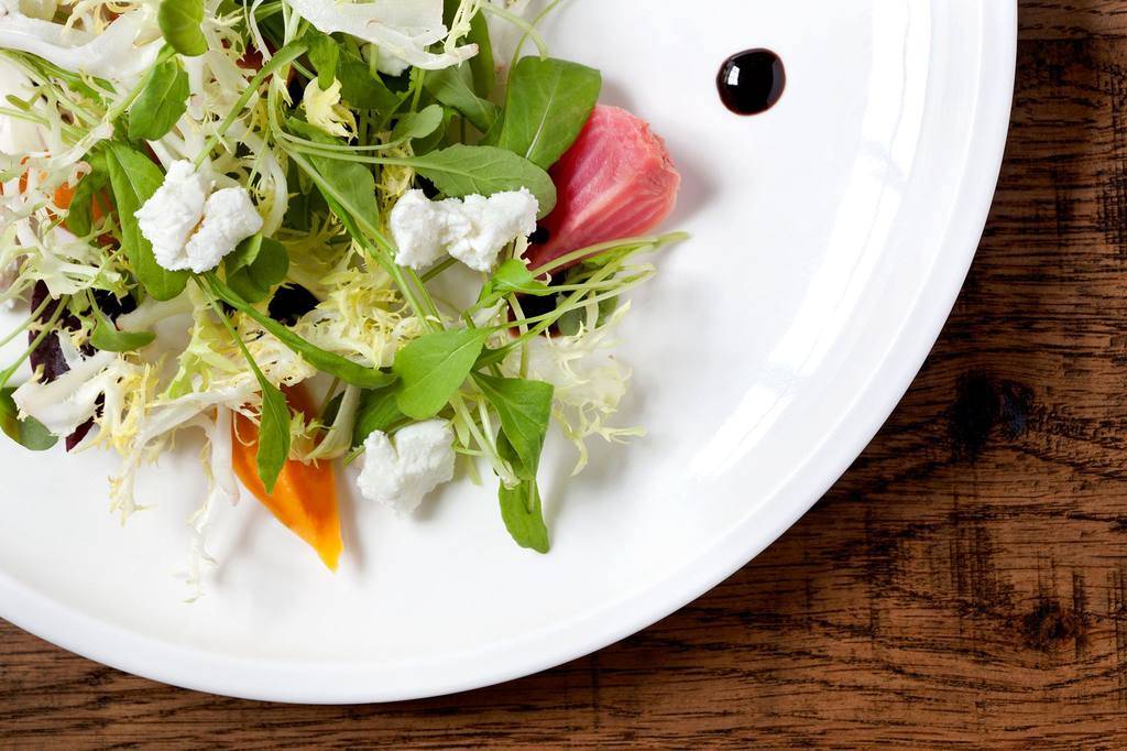 MoHo Kitchen & Cocktails | night club | 3002, 116 S Alfred St #101, Alexandria, VA 22314, USA | 7038946345 OR +1 703-894-6345