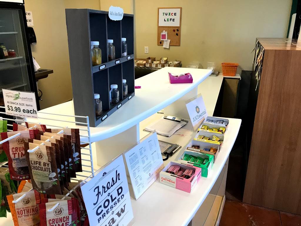 JUICEssential | restaurant | 17803 La Cantera Pkwy #8119, San Antonio, TX 78256, USA | 2104746564 OR +1 210-474-6564