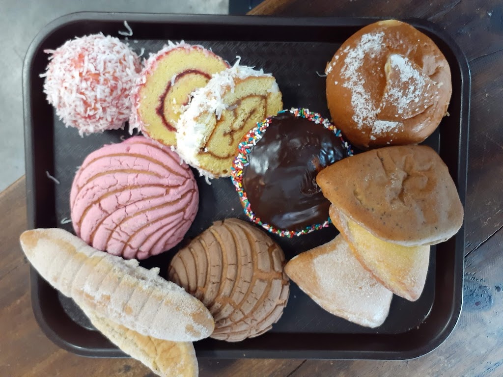 Panaderia La Central | bakery | 725 N Central Ave, Avondale, AZ 85323, USA | 6238820757 OR +1 623-882-0757