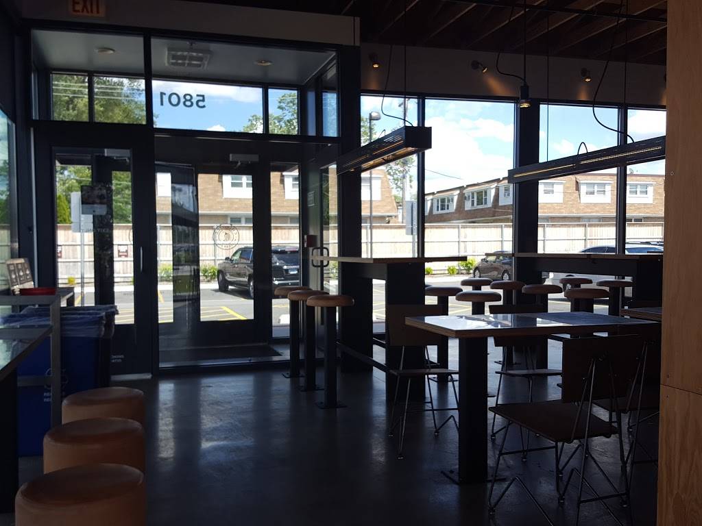 Chipotle Mexican Grill | restaurant | 5801 South La Grange Road, Countryside, IL 60525, USA | 7085826192 OR +1 708-582-6192