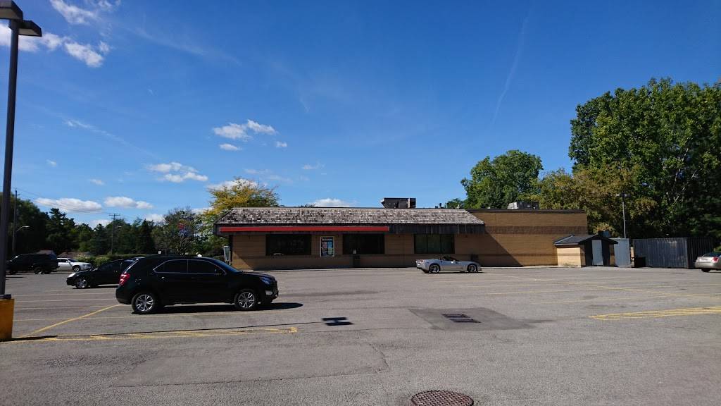 Harveys | restaurant | 101 Queensway East, Simcoe, ON N3Y 4M5, Canada | 5194282878 OR +1 519-428-2878