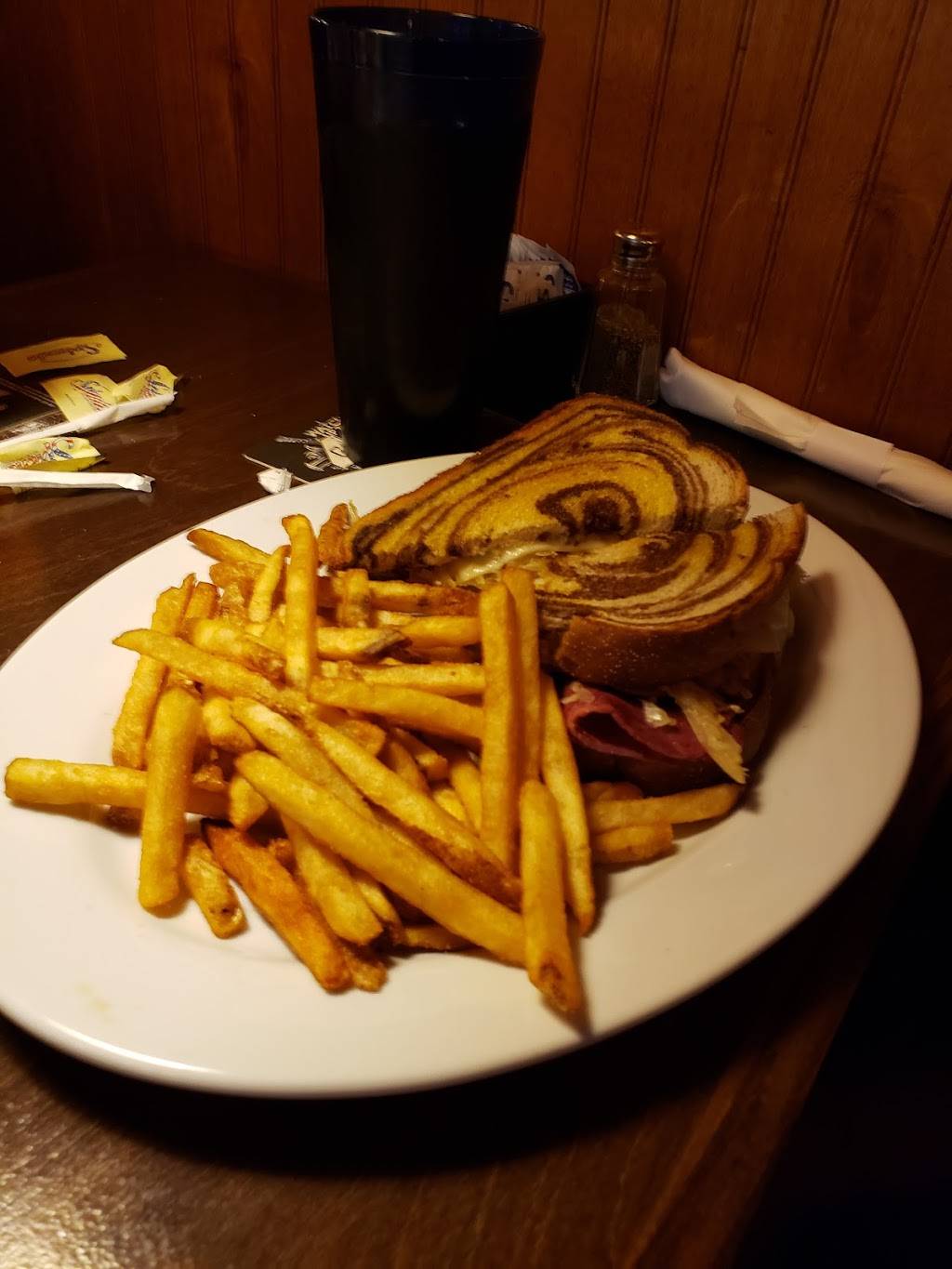 My Place Restaurant & Tavern | restaurant | 2108 S Main St, Wake Forest, NC 27587, USA | 9197615009 OR +1 919-761-5009