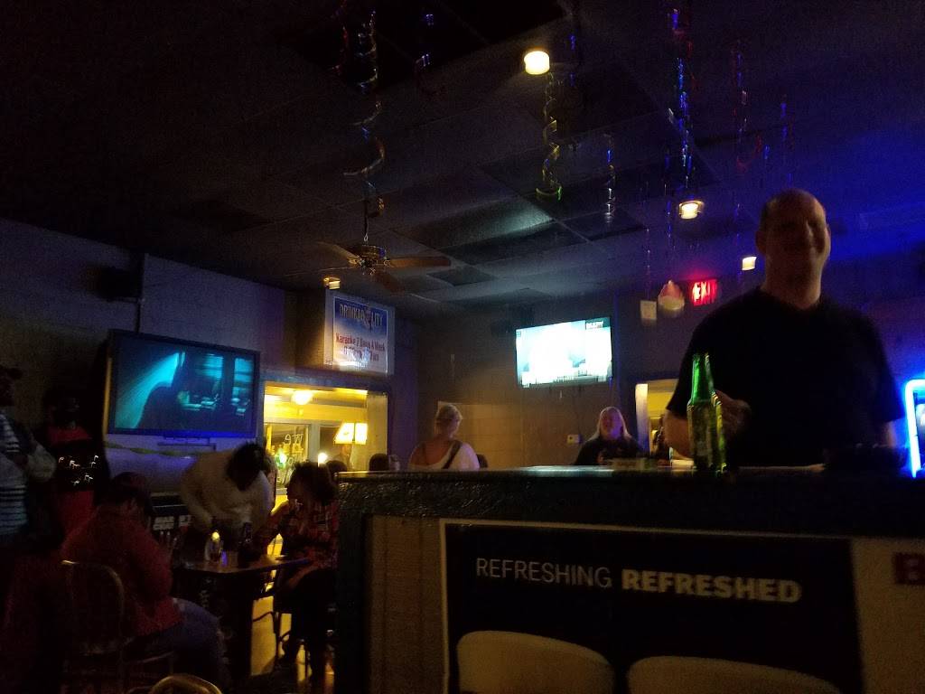 Stooges Bar & Grill | restaurant | 3900 Bonney Rd # 103, Virginia Beach, VA 23452, USA | 7572279823 OR +1 757-227-9823