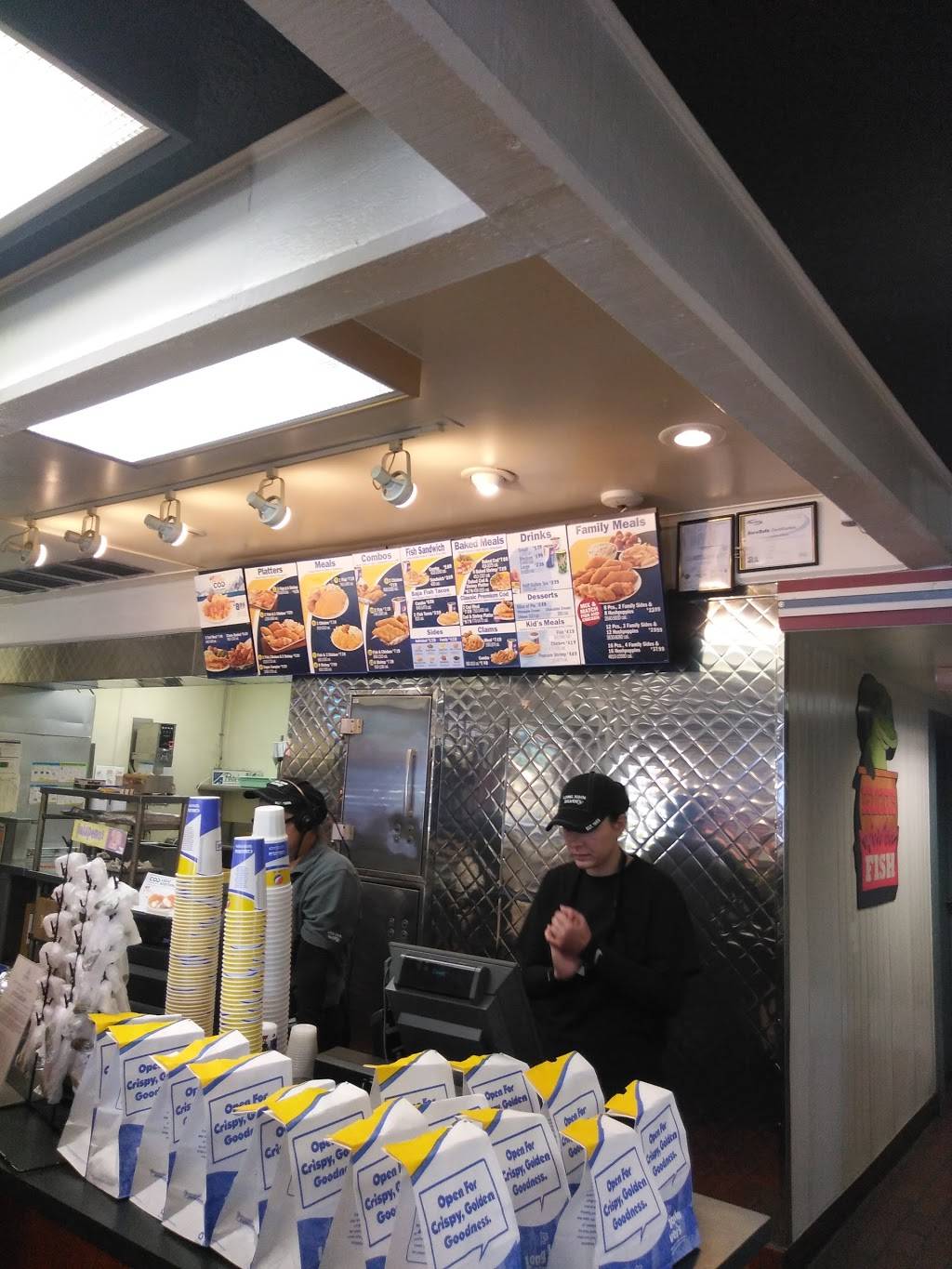 Long John Silvers | restaurant | 3222 S Mooney Blvd, Visalia, CA 93277, USA | 5597331557 OR +1 559-733-1557