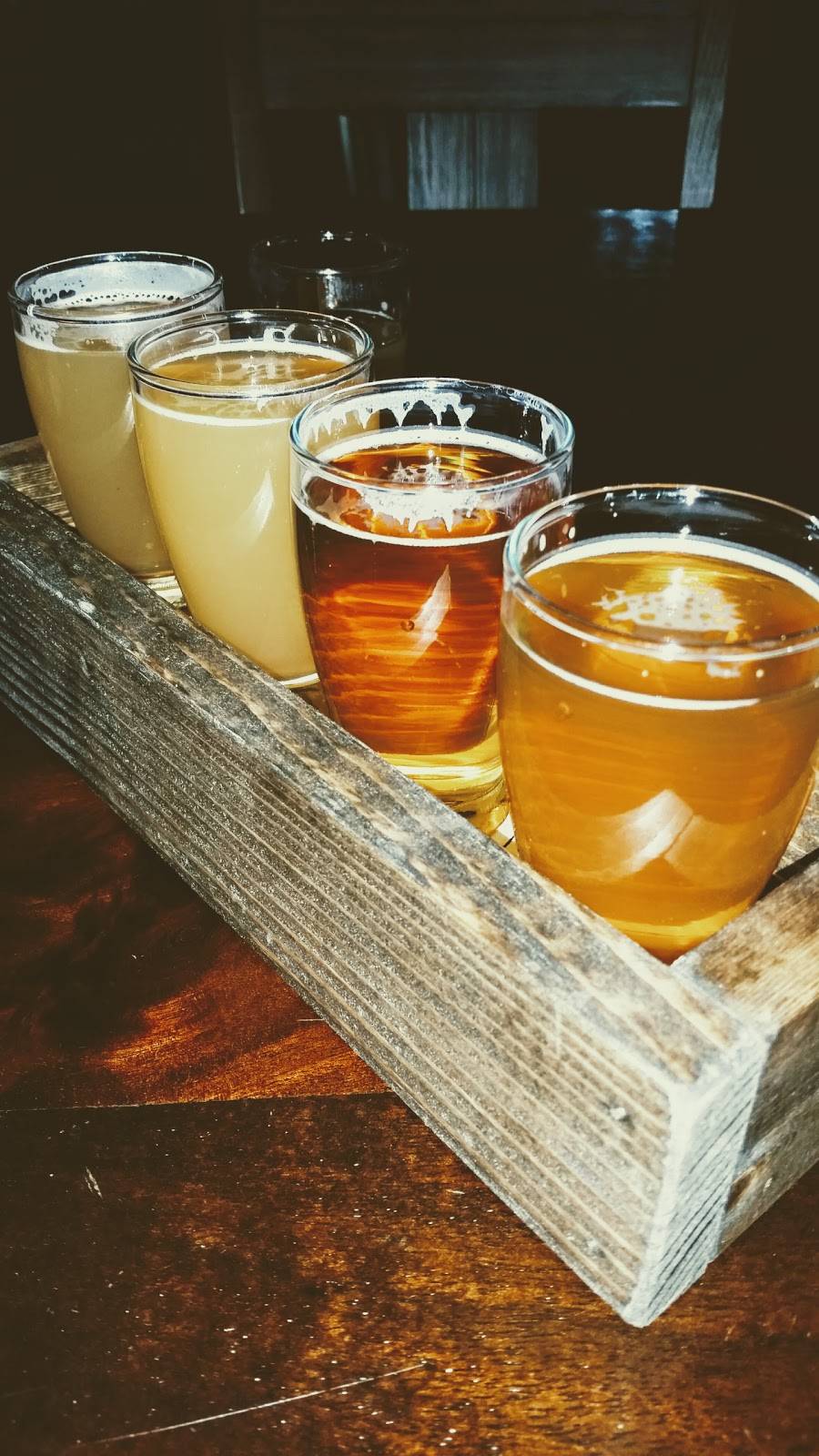 Brewers Row | restaurant | 3205 N 26th St, Tacoma, WA 98407, USA | 2533271757 OR +1 253-327-1757