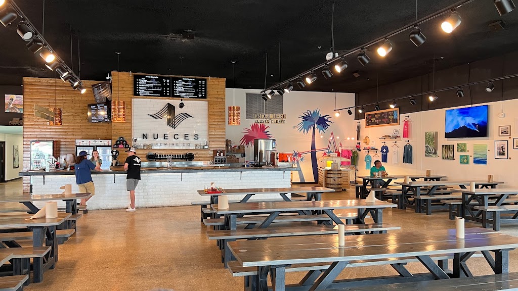 Nueces Brewing Co. | restaurant | 401 S Water St, Corpus Christi, TX 78401, USA | 3613566404 OR +1 361-356-6404