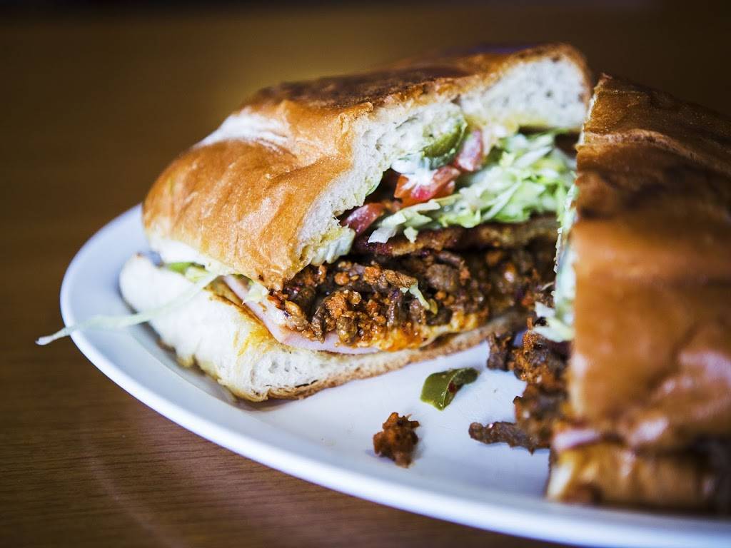 La Guadalupana | restaurant | 4818 Summer Ave, Memphis, TN 38122, USA | 9016856857 OR +1 901-685-6857