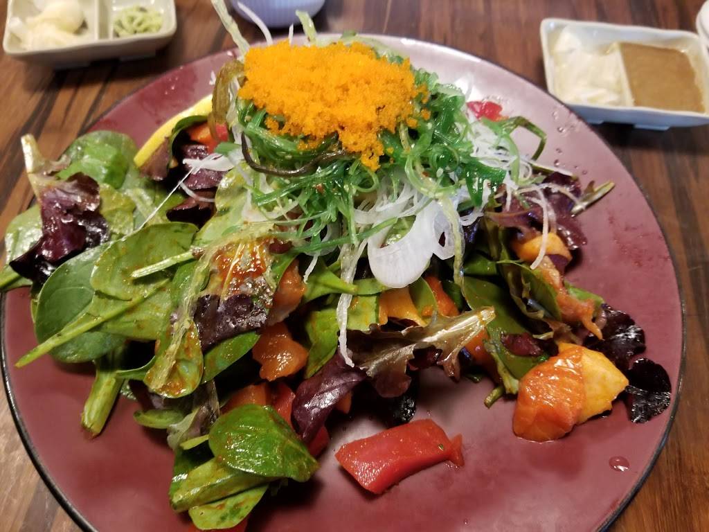 Sushi Boat | restaurant | 40820 Winchester Rd #1060, Temecula, CA 92591, USA | 9517192991 OR +1 951-719-2991