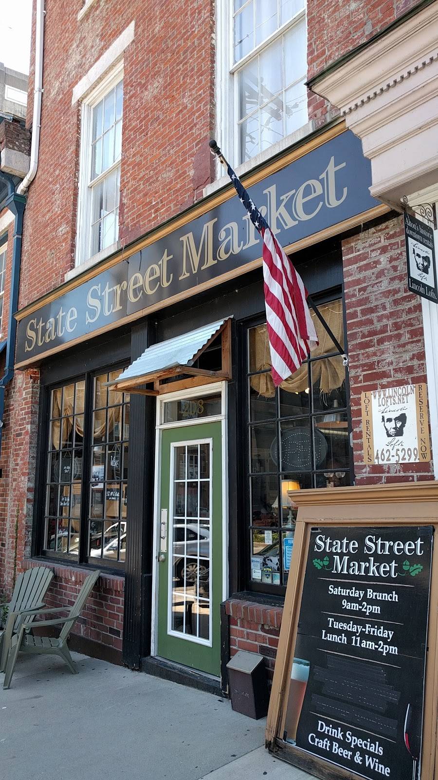 State Street Market | restaurant | 208 State St, Alton, IL 62002, USA | 6184628800 OR +1 618-462-8800