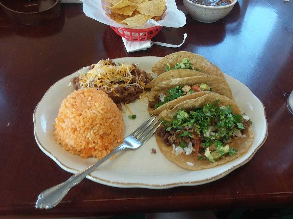 Taqueria Pantoja | restaurant | 721 E Main St, Streator, IL 61364, USA | 8156727758 OR +1 815-672-7758