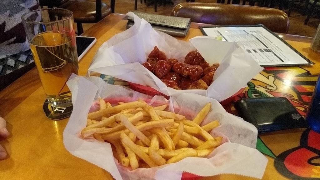 Wings Etc. | restaurant | 4915 Emerson Avenue, Indianapolis, IN 46203, USA | 3177809464 OR +1 317-780-9464