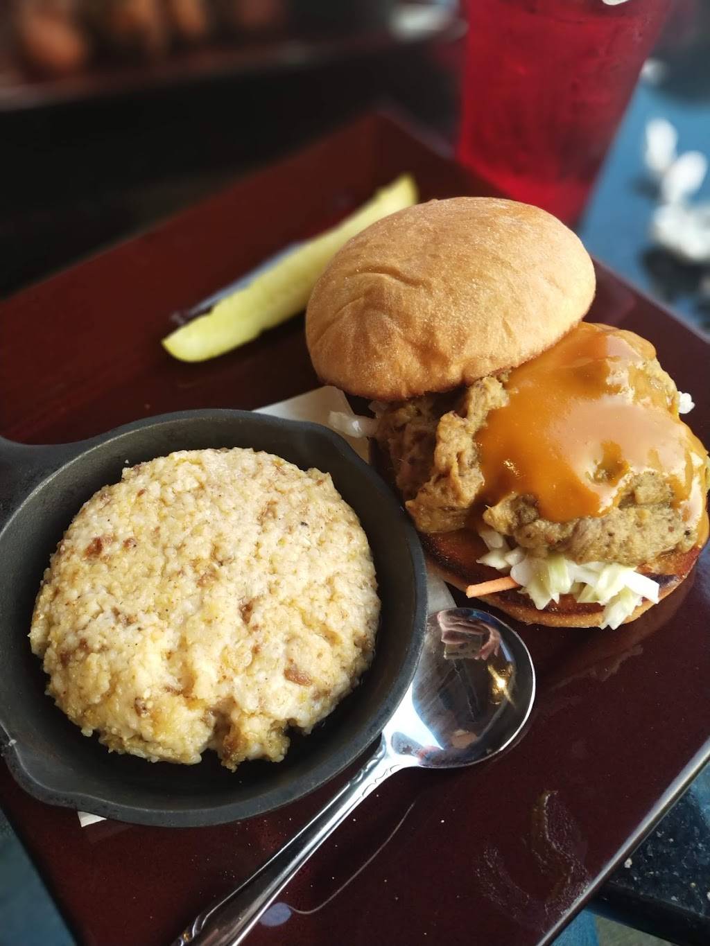 Js Corner Restaurant & Bar | restaurant | 1015 Rosewood Dr, Columbia, SC 29201, USA | 8038620702 OR +1 803-862-0702