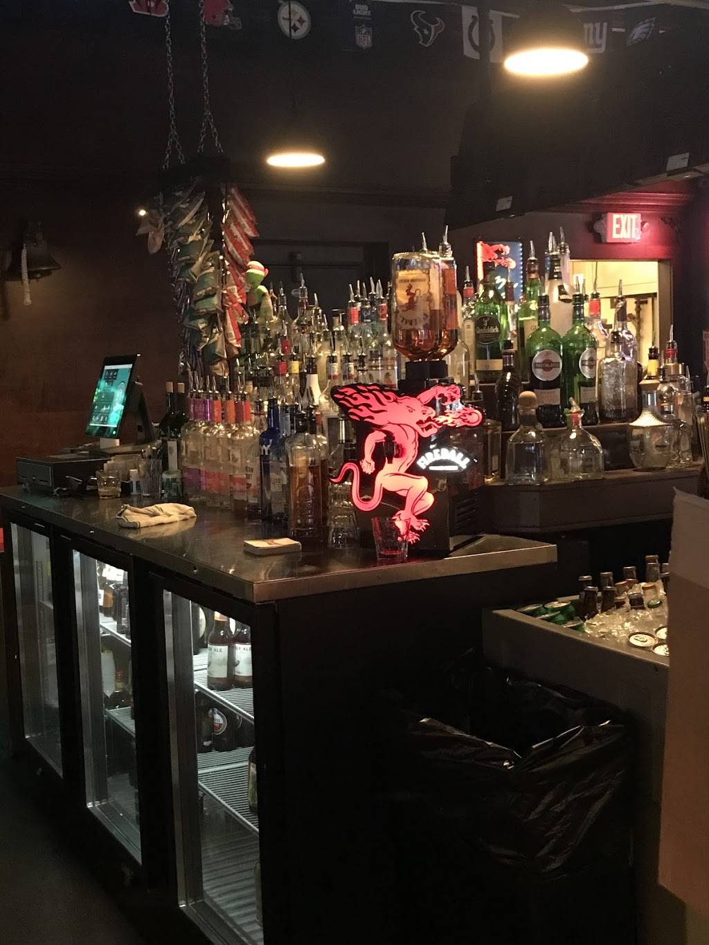 Slizzy McGees | restaurant | 6201 12th St N, St. Petersburg, FL 33702, USA | 7272893118 OR +1 727-289-3118