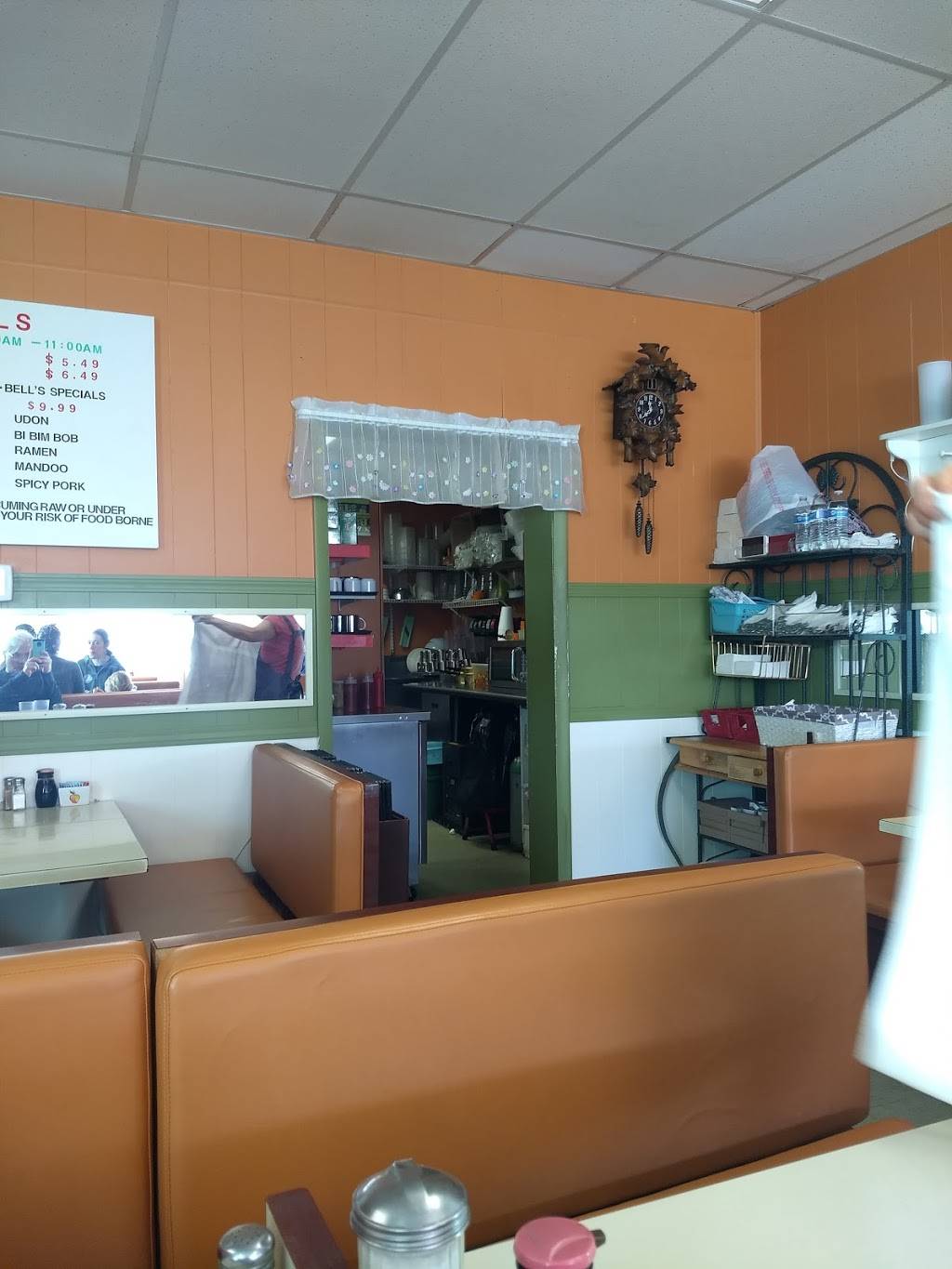 Bells Diner | restaurant | 2167 W Stadium Blvd, Ann Arbor, MI 48103, USA | 7349950226 OR +1 734-995-0226