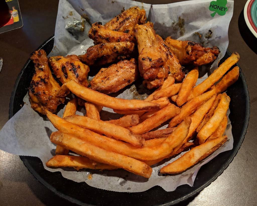 Houligans | restaurant | 50 Plaza Dr #106, Palm Coast, FL 32137, USA | 3864473580 OR +1 386-447-3580