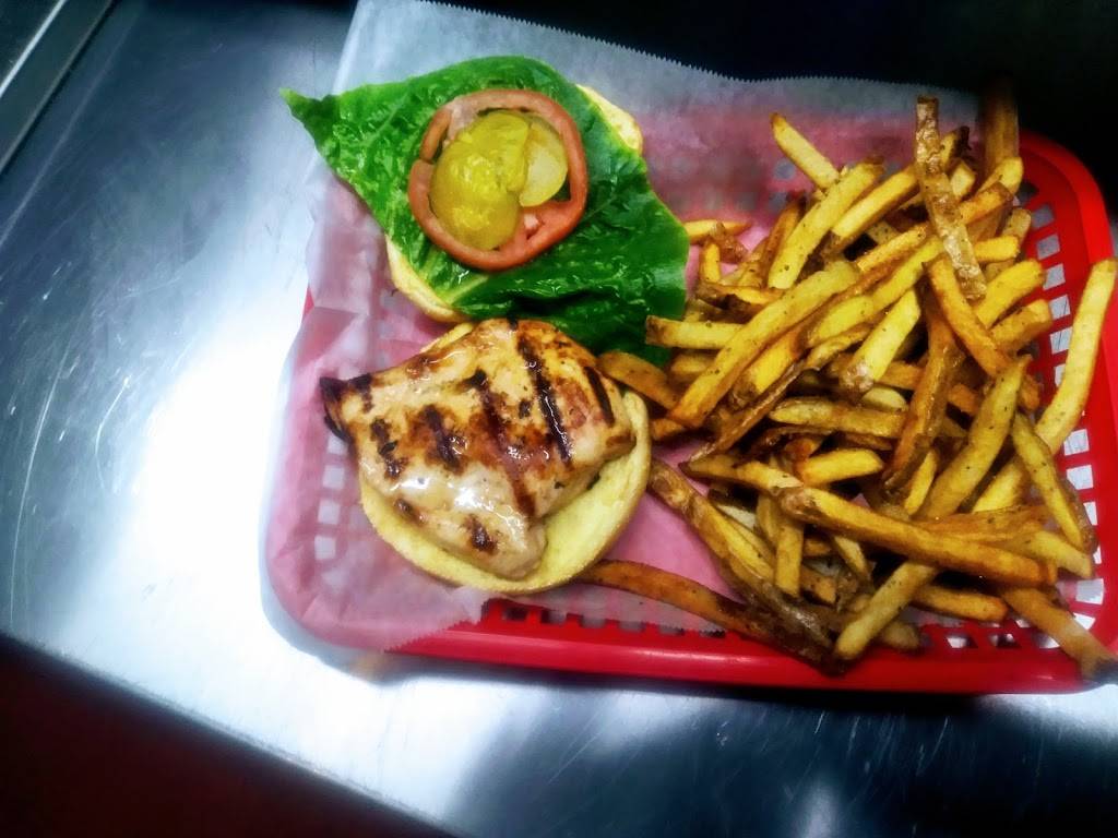 Young Avenue Deli | restaurant | 2119 Young Ave, Memphis, TN 38104, USA | 9012780034 OR +1 901-278-0034