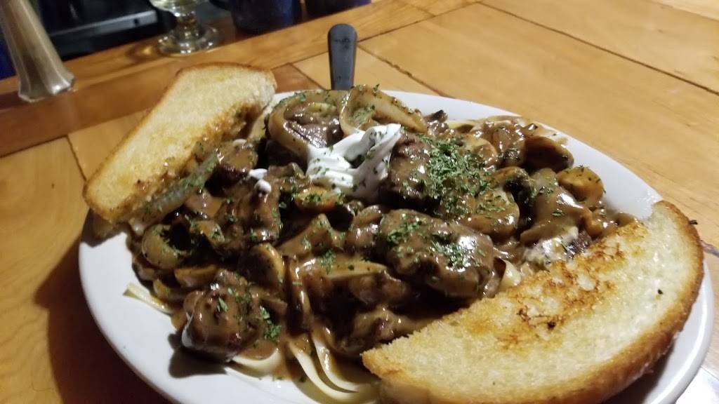 Black Horse Bar & Grill | restaurant | 34648 Old Homer Rd, Winona, MN 55987, USA | 5074749600 OR +1 507-474-9600