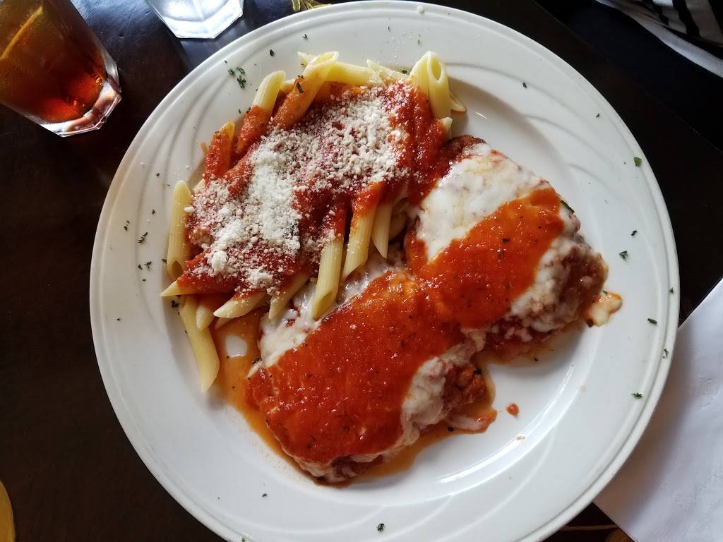 Dalesios Of Little Italy | restaurant | 829 Eastern Ave, Baltimore, MD 21202, USA | 4105391965 OR +1 410-539-1965