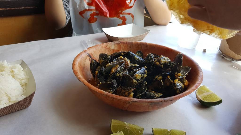 Hang Ten Boiler | restaurant | 2315 Santa Clara Ave, Alameda, CA 94501, USA | 5102638688 OR +1 510-263-8688