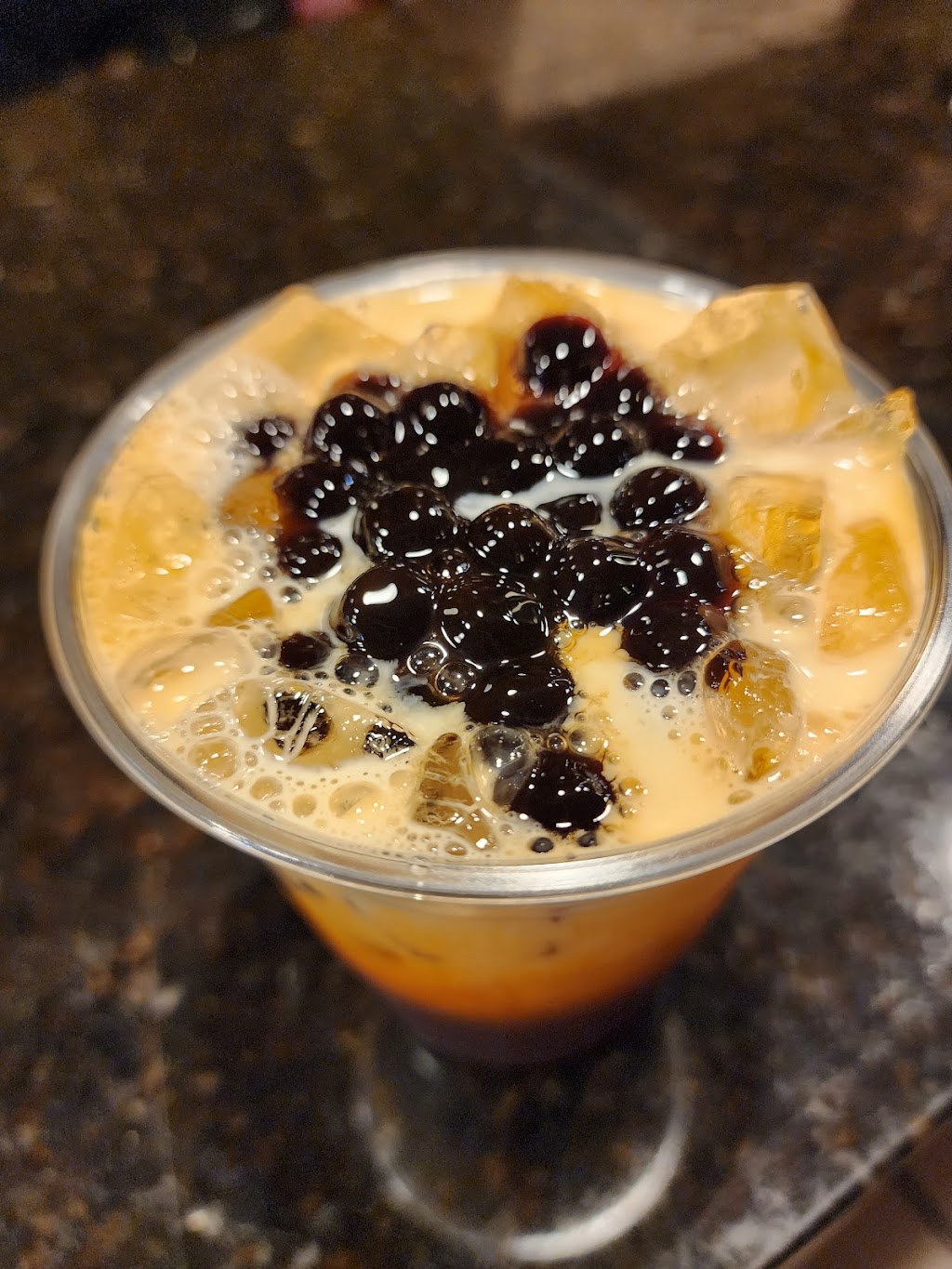 Bubbles and Buns | restaurant | 6923 Laurel Ave, Takoma Park, MD 20912, USA | 2405825122 OR +1 240-582-5122