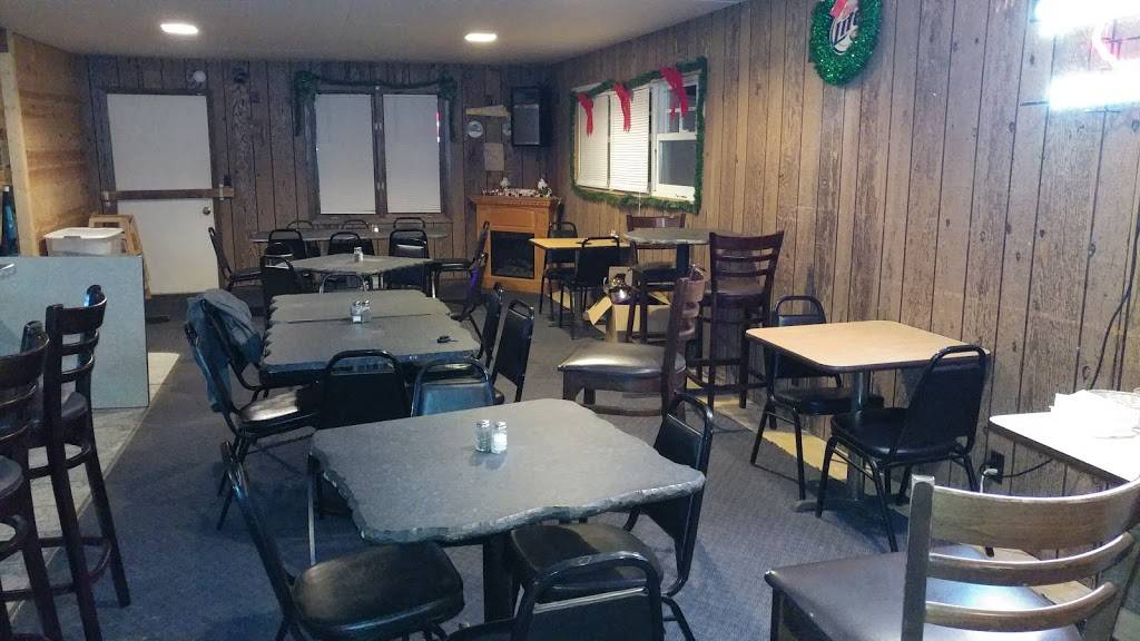 countryside pub | restaurant | 8225 McHenry St, Burlington, WI 53105, USA | 2626614061 OR +1 262-661-4061