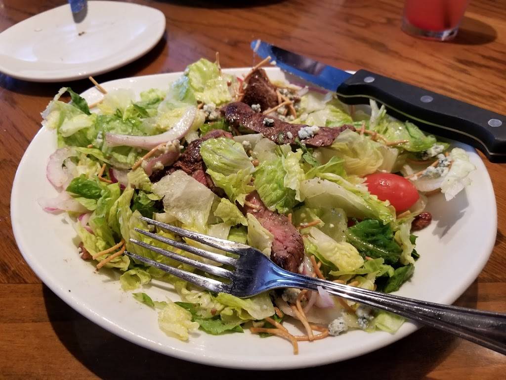 Outback Steakhouse | restaurant | 620 E Hospitality Ln, San Bernardino, CA 92408, USA | 9098900061 OR +1 909-890-0061