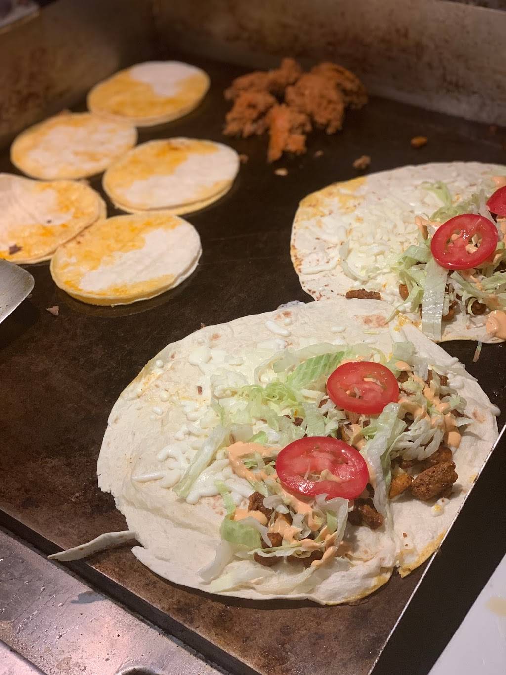 La Morenita Food Truck | restaurant | 4420 L St, Omaha, NE 68107, USA | 4022122148 OR +1 402-212-2148