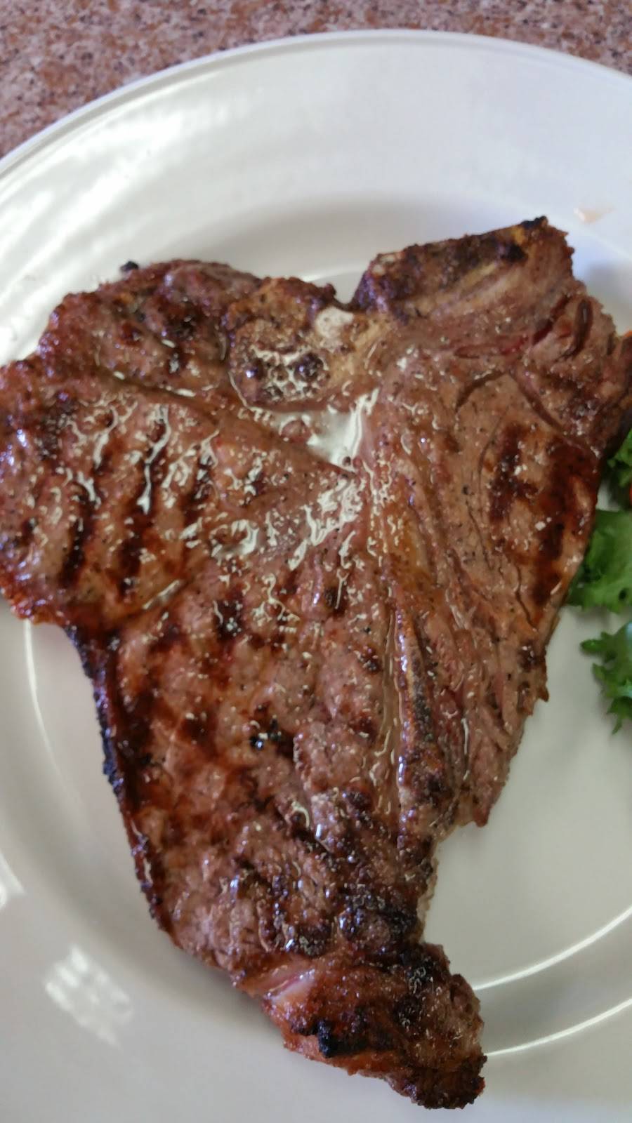 Enzos Restaurant & Banquet | restaurant | 2918 Elm Rd NE, Warren, OH 44483, USA | 3303723314 OR +1 330-372-3314