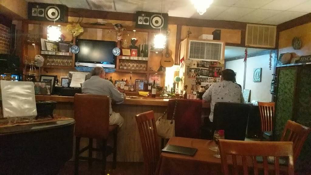 Carmines Trattoria | restaurant | 242 E Washington St, Walterboro, SC 29488, USA | 8437823248 OR +1 843-782-3248