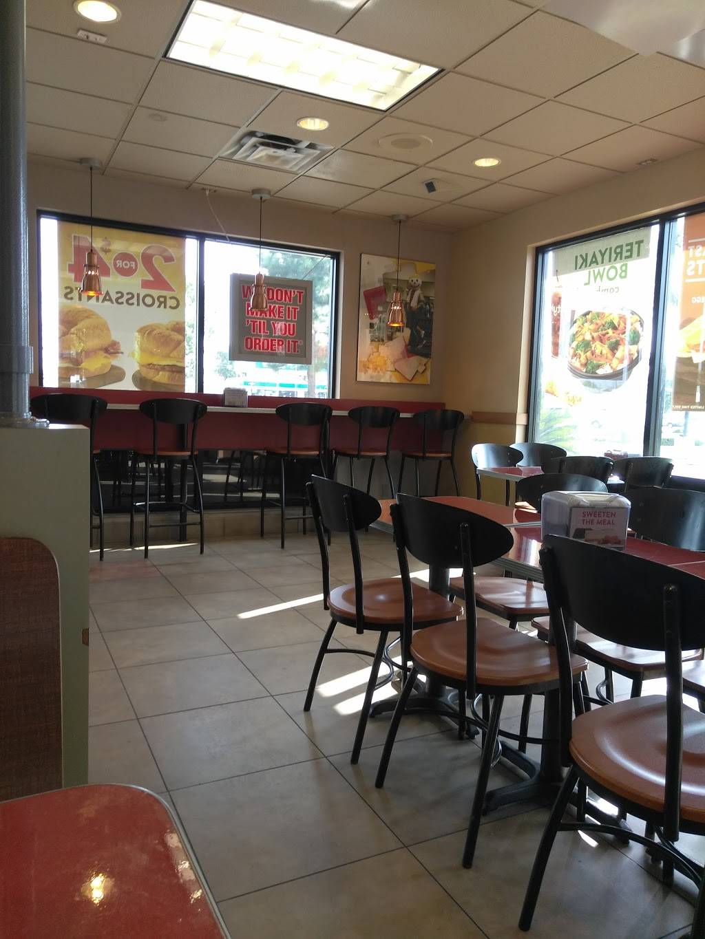 Jack in the Box | restaurant | 797 W Orangethorpe Ave, Placentia, CA 92870, USA | 7145723924 OR +1 714-572-3924
