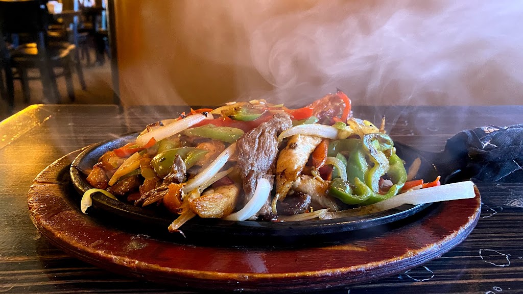 Los Domingos Restaurant and Lounge | restaurant | 1520 E Main St, Barstow, CA 92311, USA | 7602561381 OR +1 760-256-1381