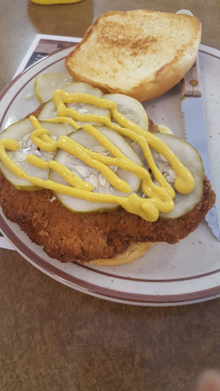 Richards | restaurant | 717 W Washington Center Rd, Fort Wayne, IN 46825, USA | 2604894279 OR +1 260-489-4279