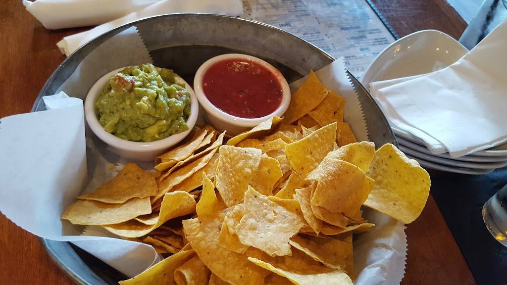 Blue Agave | restaurant | 1979 14th Ave, Vero Beach, FL 32960, USA | 7729993484 OR +1 772-999-3484